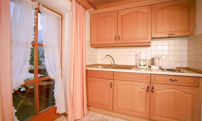 Kreuzfeld Apartamento | Apartment 4 for 2 persons with balcony, 27 sqm, kitchen, living room/bedroom