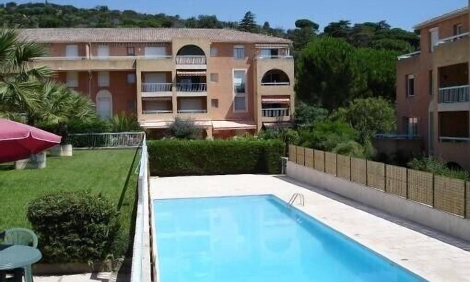 Cavalaire-sur-Mer Apartamento | 4 personas en tranquilizado residencia Piscina Garaje CAVALAIRE / MER