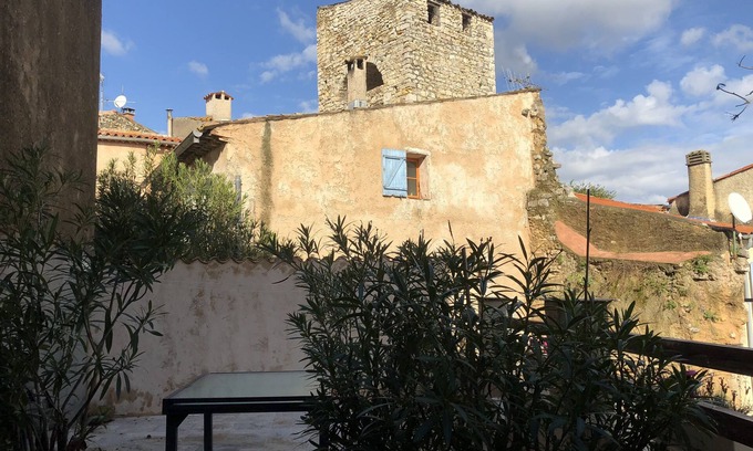 Lorgues Apartamento | Apartamento 4 personas confort en el centro histórico de Lorgues