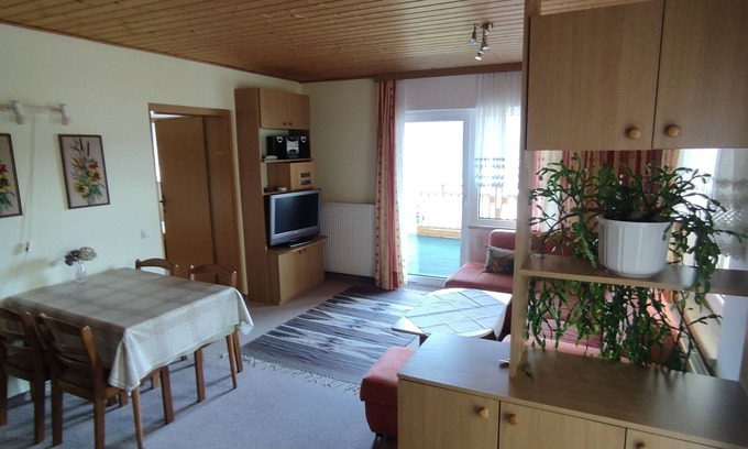 Bodensdorf Apartamento | Apartamento '4' con vistas al lago, jardín compartido y Wi-Fi