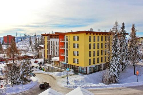 Strbske Pleso Apartamento | Apartment 416 with mountain view in Hotel Crocus, Strbske Pleso