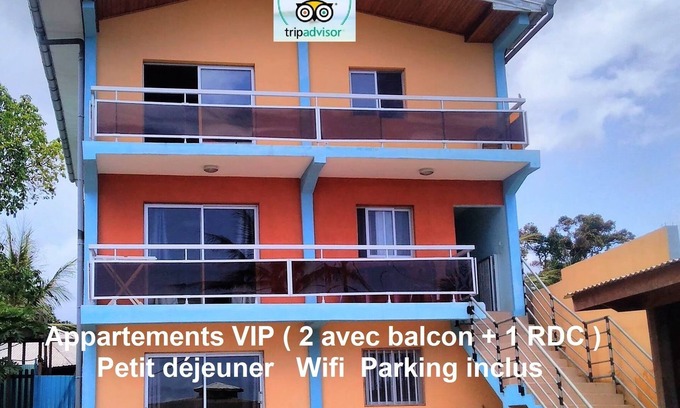 Kribi Apartamento | Apartamento-Premium-Baño con ducha y vistas al mar
