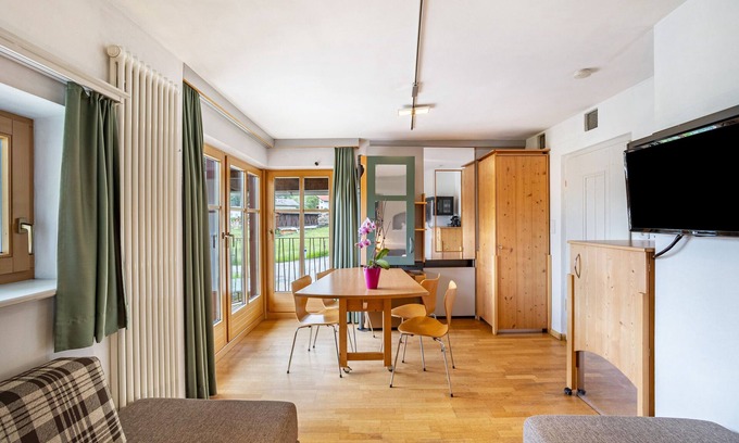 Issengo Apartamento | Apartamento '6' con vistas a la montaña, piscina compartida y Wi-Fi