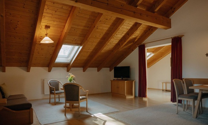 Witzmannsberg Apartamento | Apartamento-7 im DG-Balcón-Baño Privado
