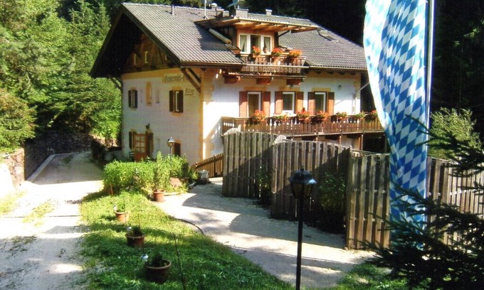 San Nicolo d'Ega Apartamento | Apartamento 7 con litera en el acogedor ático