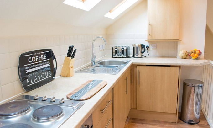 Norwich Cabaña | Apartment 7 | York Terrace - Walking Distant from Norwich City Centre!