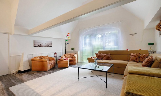 Emmelsbuell-Horsbuell Casa | Apartamento 'Auszeit' con jardín compartido y Wi-Fi