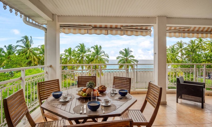 Le Carbet Apartamento | Apartment Alizés - Sea view & Direct beach access