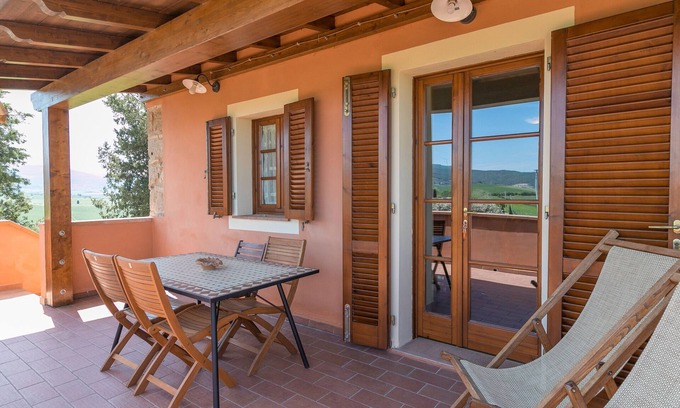 Santa Luce Apartamento | Apartamento "Acacia" con terraza privada y Wi-Fi