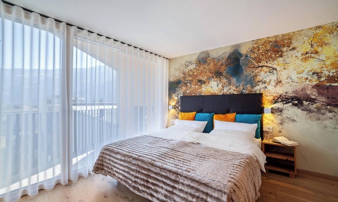 Naturno Apartamento | Apartamento 'Adler Living Attika Wohnung' con vistas a la montaña, terraza y Wi-Fi