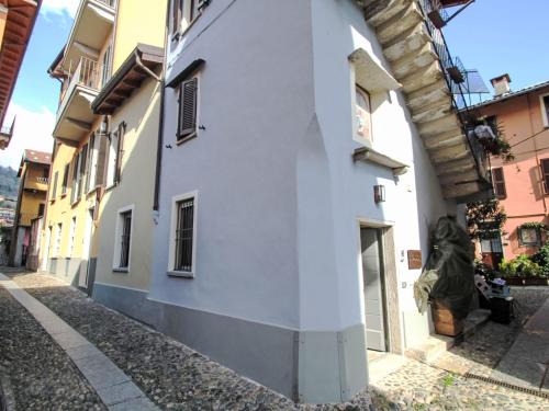 Pallanza Apartamento | Apartment Adriano by Interhome