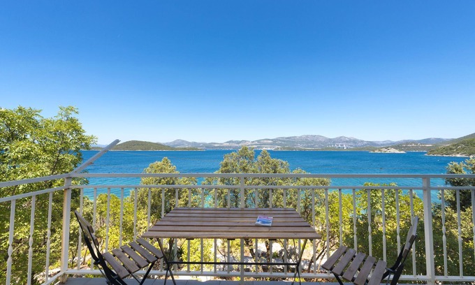 Dubrava Apartamento | Apartment Alenka 1 - Beachfront accommodation