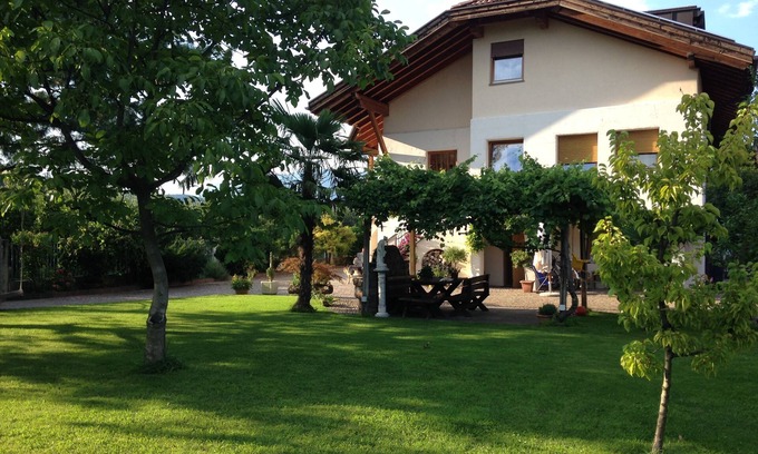 Vadena Casa | Apartamento Alessio, un oasis de tranquilidad en las afueras de Bolzano.