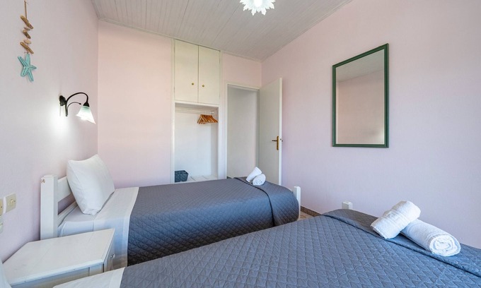 Roda Apartamento | Apartamento 'Alexandros Studios 5' con piscina comunitaria, Wi-Fi y aire acondicionado