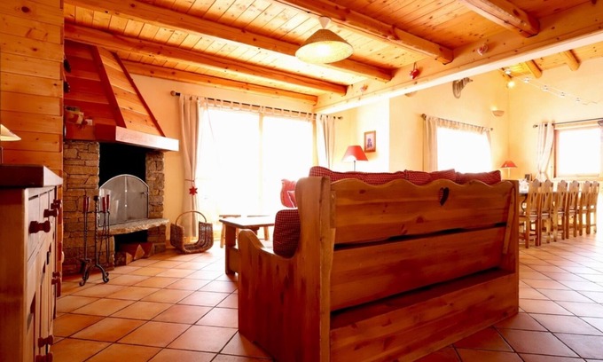 Bonneval-sur-Arc Apartamento | Apartamento 'Alpaga 14' con terraza privada, jardín compartido y Wi-Fi