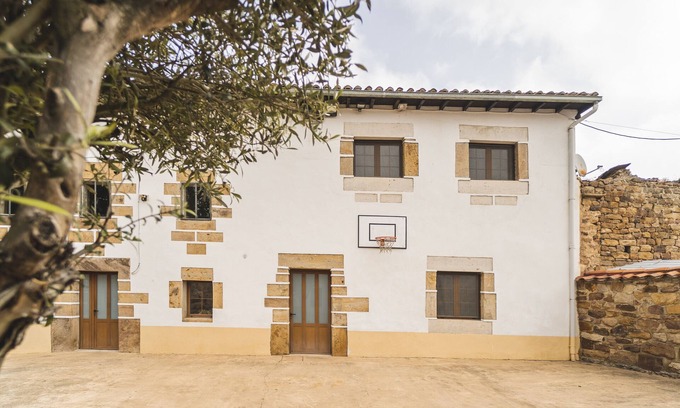 Nestar Apartamento | Apartamento 'Amontes Rural' con piscina privada, terraza privada y Wi-Fi