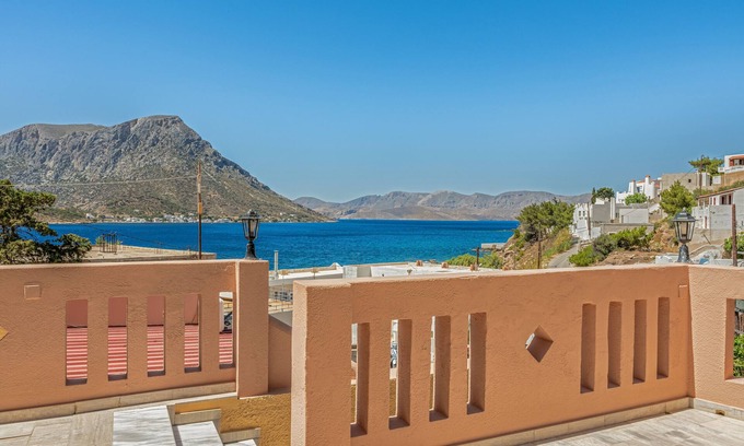 Kamari Apartamento | Apartamento 'Amphitrite - Standard' con vistas al mar, Wi-Fi y aire acondicionado