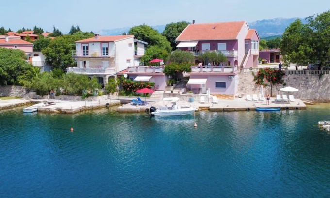 Obrovac Apartamento | Apartamento Ana by Interhome