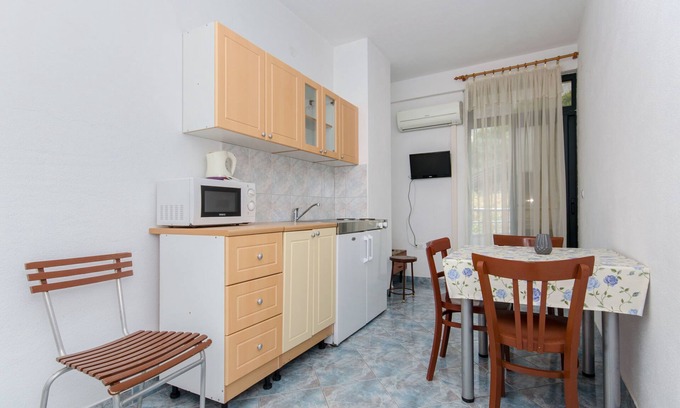 Bili brig Apartamento | Apartamento y habitaciones Ivan (45191-A7) - Makarska