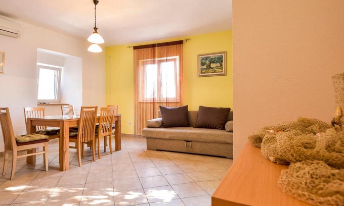 Karlobag Apartamento | Apartment Angelina-1 by Interhome
