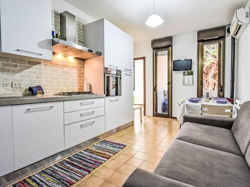 Rosapineta Apartamento | Apartment Antony by Interhome