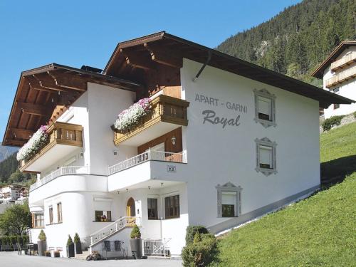 Kappl Apartamento | Apartment Apart Garni Royal-2 by Interhome