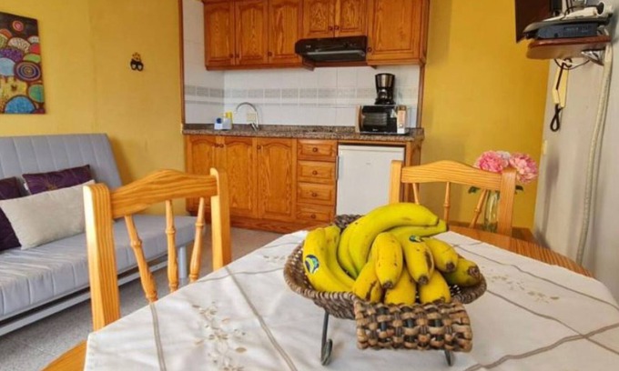 Los Llanos de Aridane Apartamento | Apartamento 'Apartamento 6' con piscina compartida, terraza privada y Wi-Fi