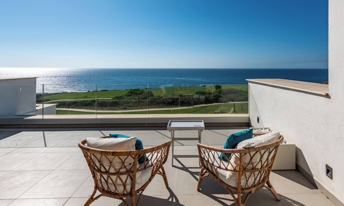 San Roque Apartamento | Apartamento 'Apartamento Links Il' con vistas al mar, Wi-Fi y aire acondicionado
