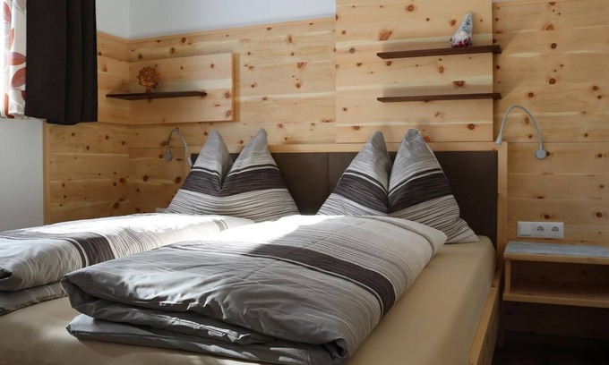 Vorderstoder Apartamento | Apartment/apartment, "die LACKIEREREI" - at the carpenter's