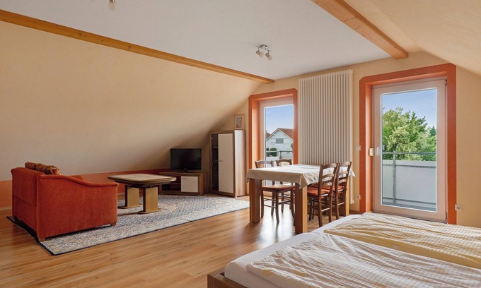 Obersulm Apartamento | Apartamento 'Apfelbaum' con balcón y Wi-Fi