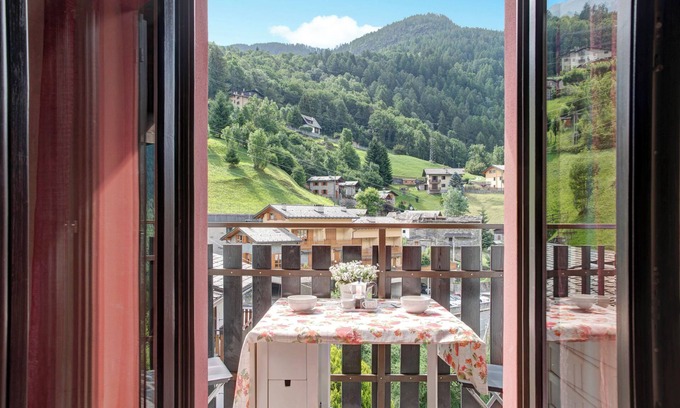 Caspoggio Apartamento | Apartamento 'Appartamento Gaia' con vistas a la montaña, terraza compartida y jardín compartido