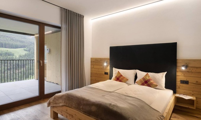 Campo Tures Apartamento | Apartamento "Archehof Hochzirm Lodge Johanna" con vistas a la montaña, sauna y terraza