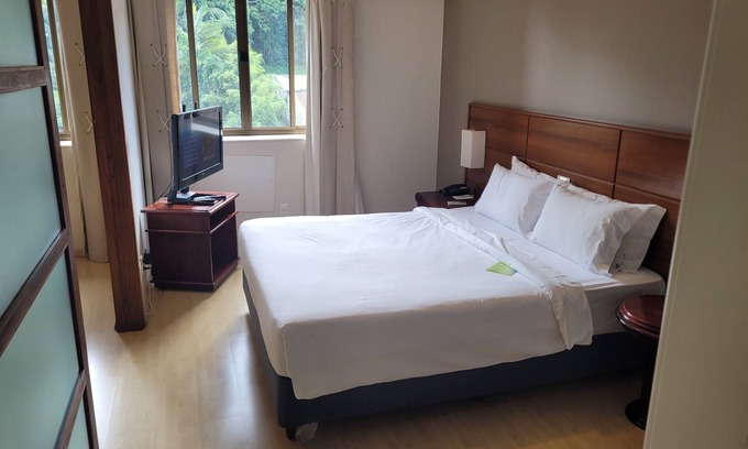 Atiradores Casa | Apartment at the Mercure Hotel