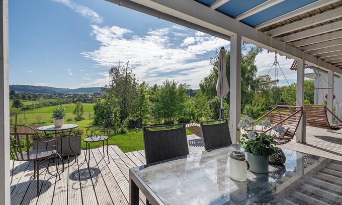 Freiamt Apartamento | Apartamento 'Aurora' con vistas a la montaña, terraza privada y Wi-Fi