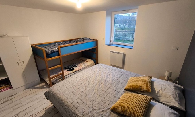 Bazoilles-sur-Meuse Apartamento | Apartment 'Bienvenue Au Bord De Meuse' with Wi-Fi