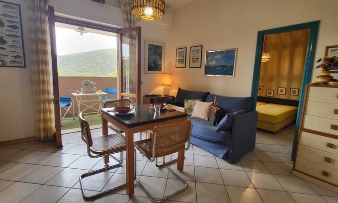 Magazzini Apartamento | Apartamento "Bagnaia" cerca del mar con balcón y Wi-Fi