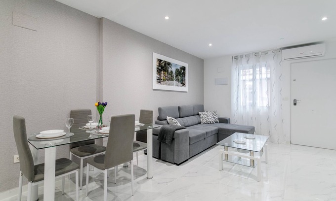 Sant Blai Apartamento | Apartamento 'Bañuls' con terraza privada, Wi-Fi y aire acondicionado