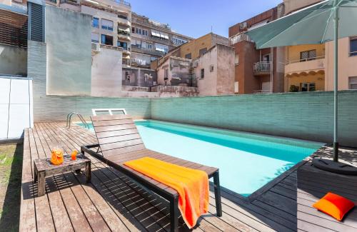 El Putget i Farro Apartamento | Apartment Barcelona Rentals - Swimming Pool with Terrace