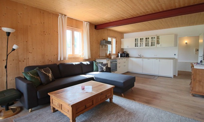 Bernau am Chiemsee Apartamento | Apartment Berg 90sqm with balcony, max. 6 persons