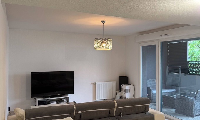 Castelnau-le-Lez Apartamento | Apartment bedroom + sofa bed