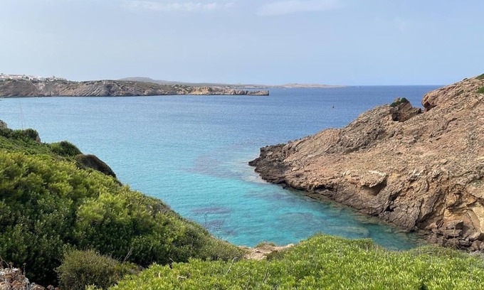 Coves Noves Apartamento | Apartamento 'Bel Appartement Vue Mer' con vistas al mar, balcón y Wi-Fi