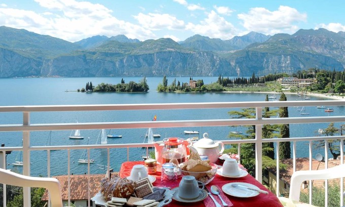 Val di Sogno Apartamento | Apartment Belvedere-1 by Interhome