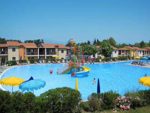 Cavalcaselle Apartamento | Apartment Belvedere Village-3 by Interhome