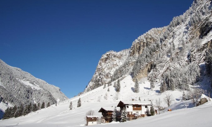 Mayrhofen Apartamento | Apartment Bergblick