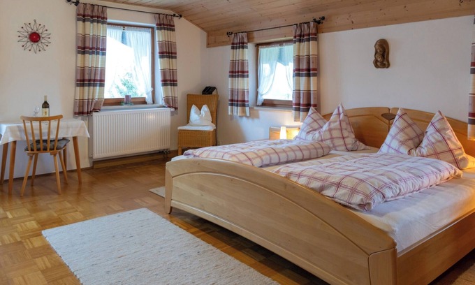 Grabenstatt Apartamento | Apartment Bergblick, upper floor, 50 sqm, 2 - 5 pers., 2 sep. Bedroom, balcony