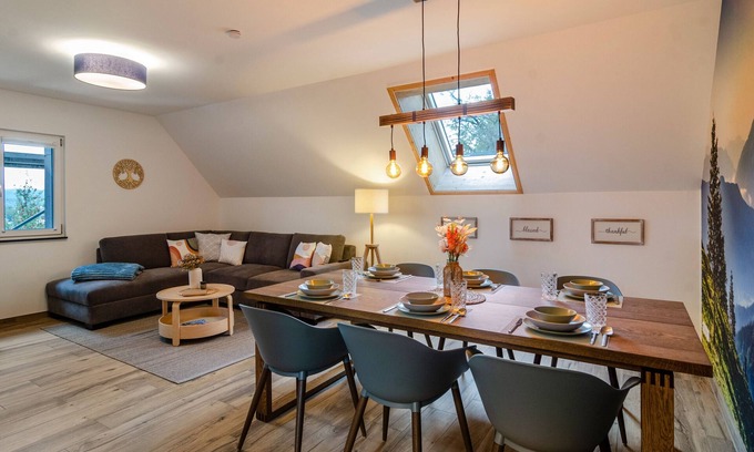 Stockach Apartamento | Apartamento 'Appartement Bergblick' con vistas a la montaña, terraza compartida y Wi-Fi