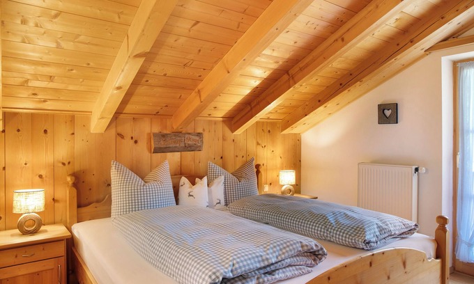 Obergrainau Apartamento | Apartamento 'Bergkristall' con vistas a la montaña, balcón y Wi-Fi