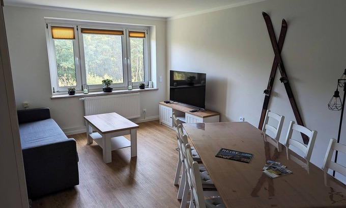Hermannsdorf Apartamento | Apartment 'Bergsonne' | 6 p., 2 bedrooms, modern, fiber optic/WLAN, ski holder
