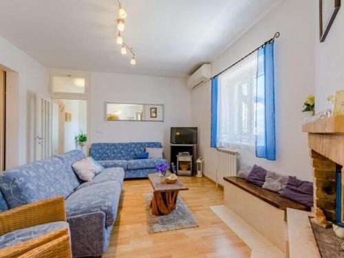 Postira Villa | Apartment Blue Oasis - Three Bedroom Apartment ST