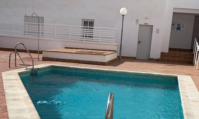 Polopos Apartamento | Apartment 'Bonito Costa Tropical' with Shared Pool, Private Terrace and Air Conditioning
